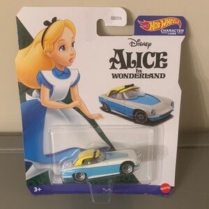 Hot Wheels Alice in Wonderland Character Car - Blue and Yellow HHB74 Disney NEW